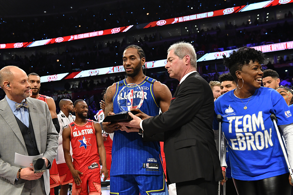 nba刚好两米的球员有哪些(每个身高段的GOAT（下）两米以上：莱昂纳德詹姆斯邓肯在列)