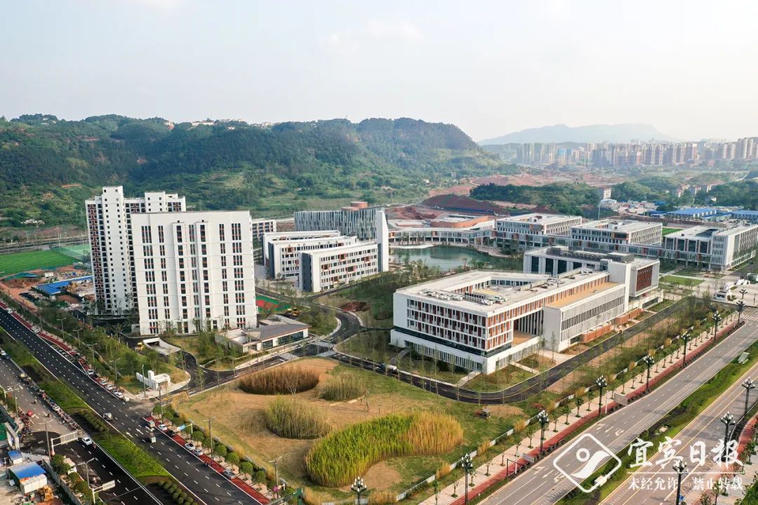 最新进展！四川外国语大学成都学院宜宾校区修成这样了