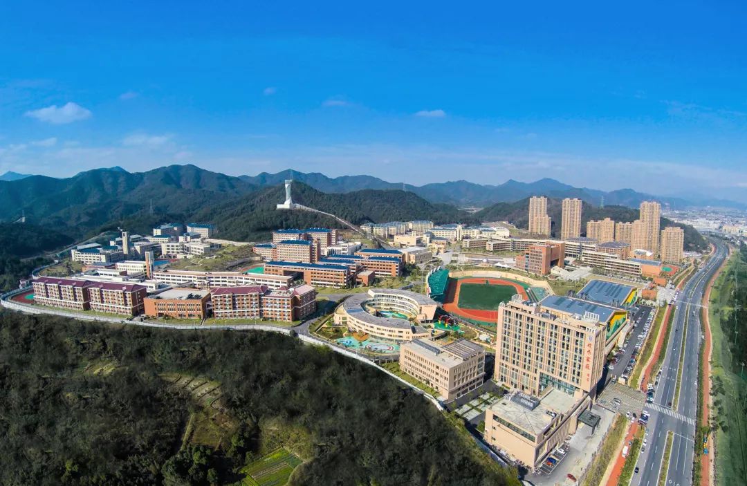 明天报名！金华这所名校开设英才班，豪华配置，还有高额奖学金