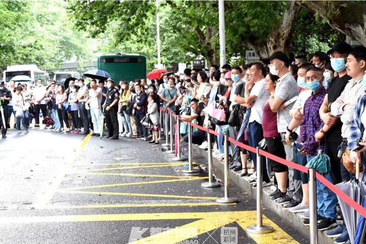 杭州中职学校提前自主招生场面火爆，今年中本一体招生对杭州学生有好消息