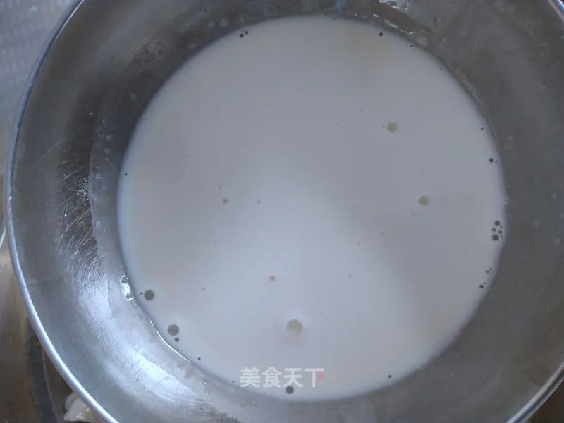 蒸鱼糕：口感细腻，味道鲜美，老少皆宜