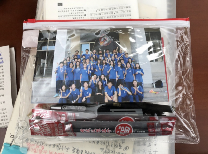 佛山高考首日：家长纷纷准备“开门红”，学校花式打call