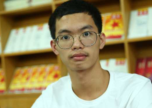 不刷题？不上补习班？爱看闲书？广东高考高分学霸这样说