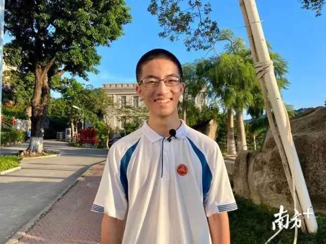 不刷题？不上补习班？爱看闲书？广东高考高分学霸这样说