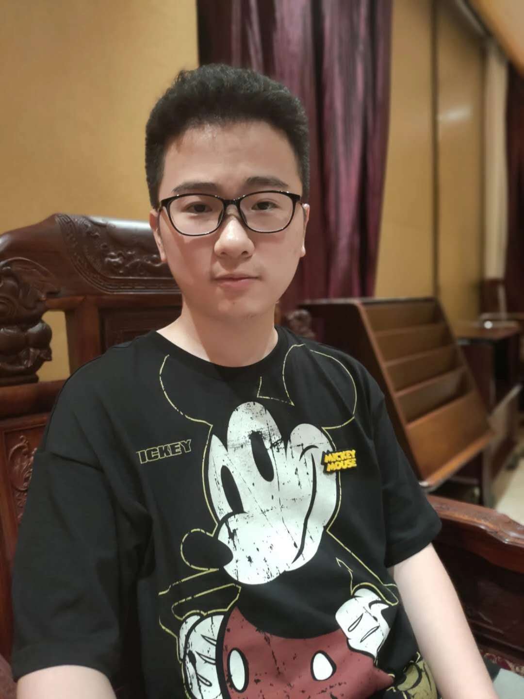 不刷题？不上补习班？爱看闲书？广东高考高分学霸这样说