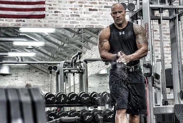 亏损10倍“从不打折”安德玛向中国市场低头