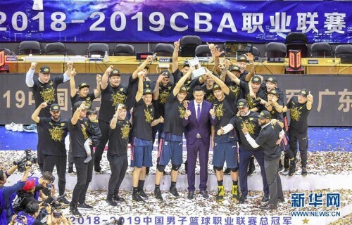 cba广东十连冠在哪里打(篮球——CBA：广东队十冠之路)