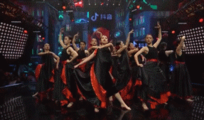 “暗夜精灵”毛晓彤：已经不是只会跳国标舞的女孩子了