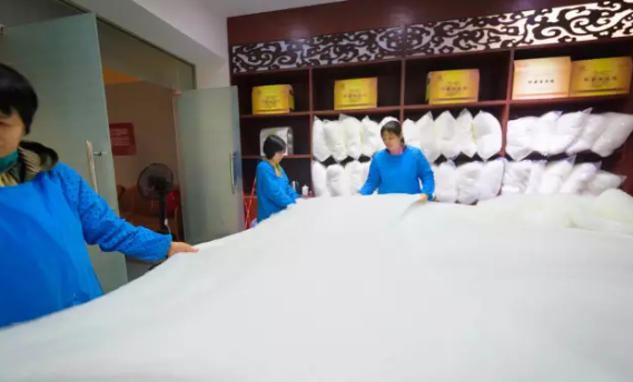 国庆去凤凰沟的十大理由，粉花草地音乐又双叒叕来啦！