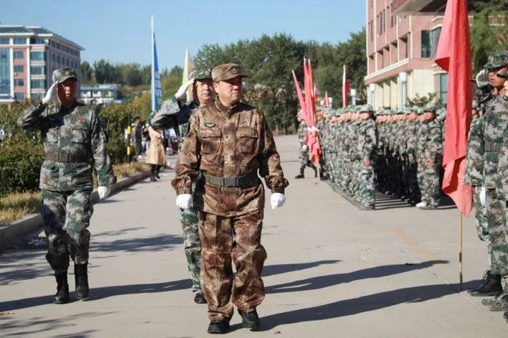 霸气超燃！山东力明科技职业学院新生军训成果汇报