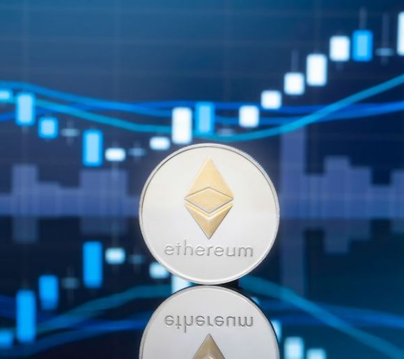 以太坊2.0正式上线！ETH价格自年初上涨300%后能否继续上涨？