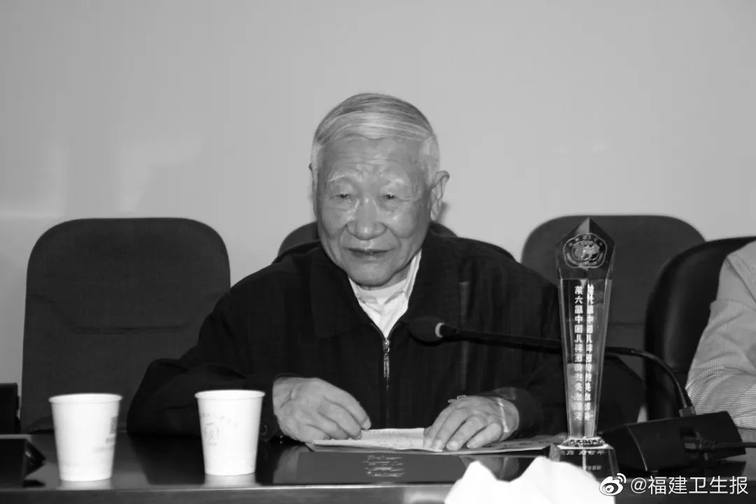 知名儿科专家华云汉逝世，曾为授课手写206张卡片制作PPT