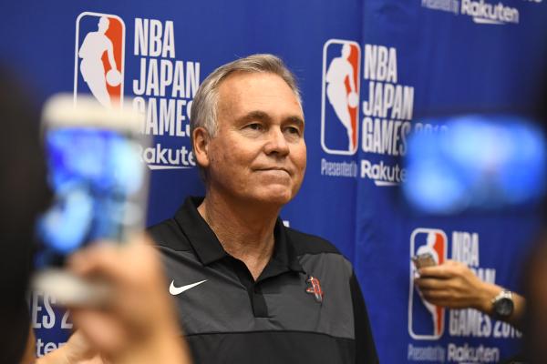 NBA之我的队友是纳什(体坛联播│C罗新冠检测呈阴性，德安东尼加盟篮网辅佐纳什)