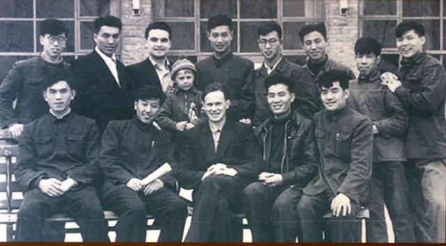 60年前的今天，“东风1号”升空，中国结束没有导弹的历史