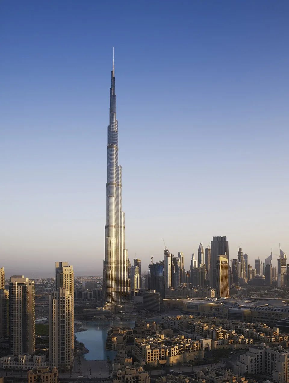 828米世界最高建筑 - 迪拜哈利法塔 / SOM