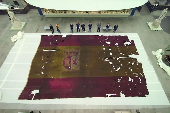品牌丨40张令人震惊的对比图，第一张细思恐极