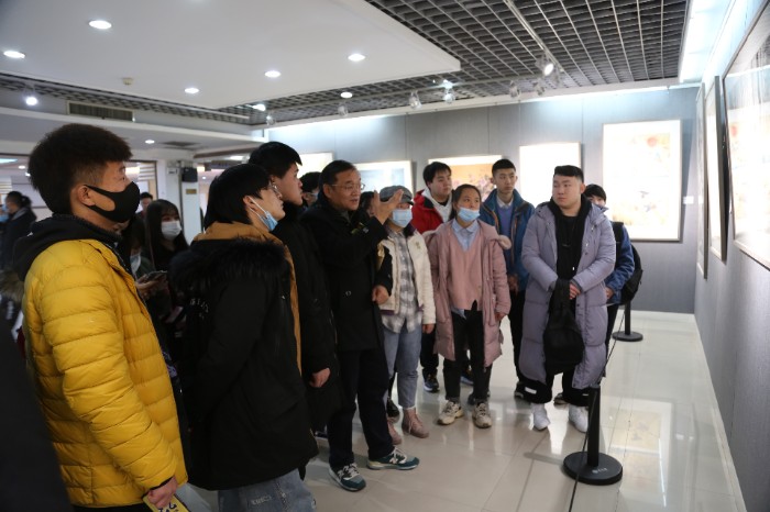 陕西艺术职院美术类2021届毕业生作品展及双选会开幕