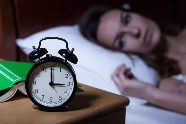 造成夜晚失眠的原因一览:有时与你太关注睡觉本身有关