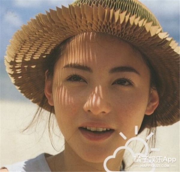 41岁张柏芝《浪姐2》神颜照出圈！鼻型优越，隆鼻都长不成这样