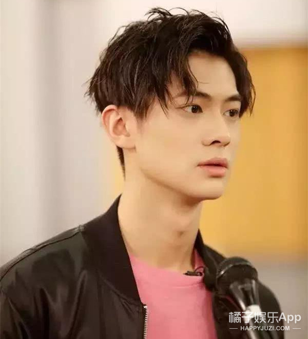 青3创4潜力股预览！翻版宋威龙浓颜出圈，这颜值能火成顶流吗？