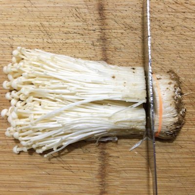 涼拌金針菇的做法,涼拌金針菇的做法視頻