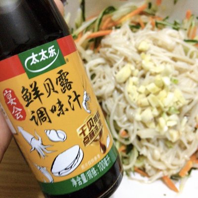 涼拌金針菇的做法,涼拌金針菇的做法視頻
