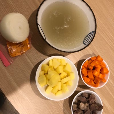牛肉咖喱飯,