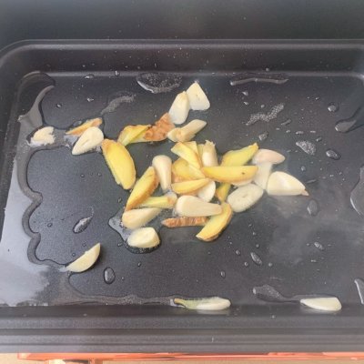 红烧大虾窍门（教你新手零失败️红烧大虾做法）