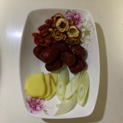羊肉燉蘿卜正宗的做法,羊肉燉蘿卜正宗的做法視頻