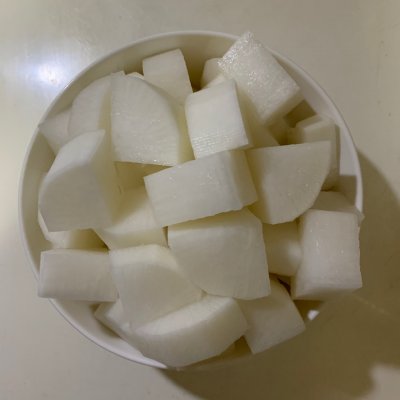 羊肉燉蘿卜正宗的做法,羊肉燉蘿卜正宗的做法視頻