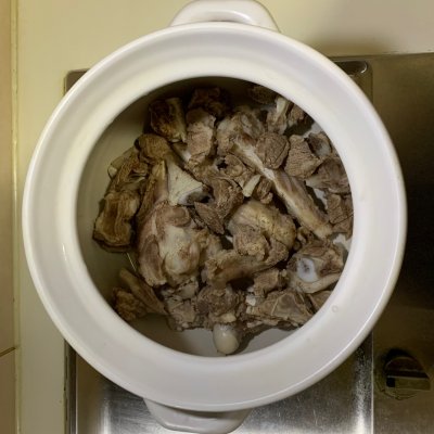 羊肉燉蘿卜正宗的做法,羊肉燉蘿卜正宗的做法視頻