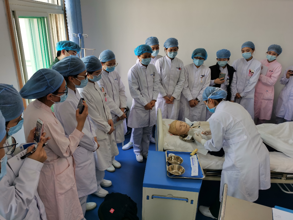 济南市第七人民医院开展新入职护理人员岗前培训