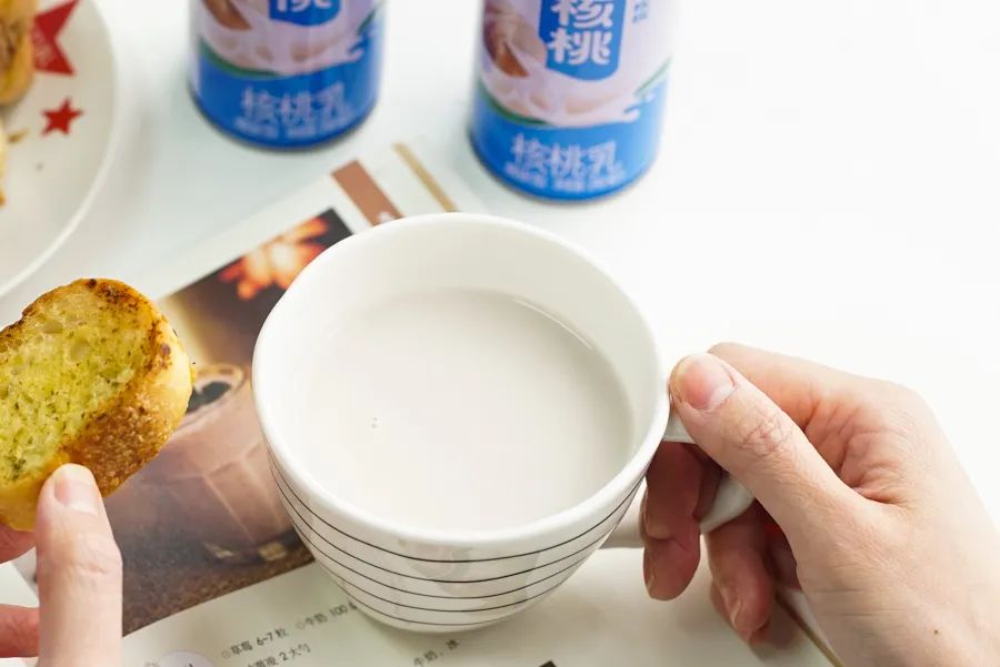 这15种好喝的植物奶，都比OATLY！便宜
