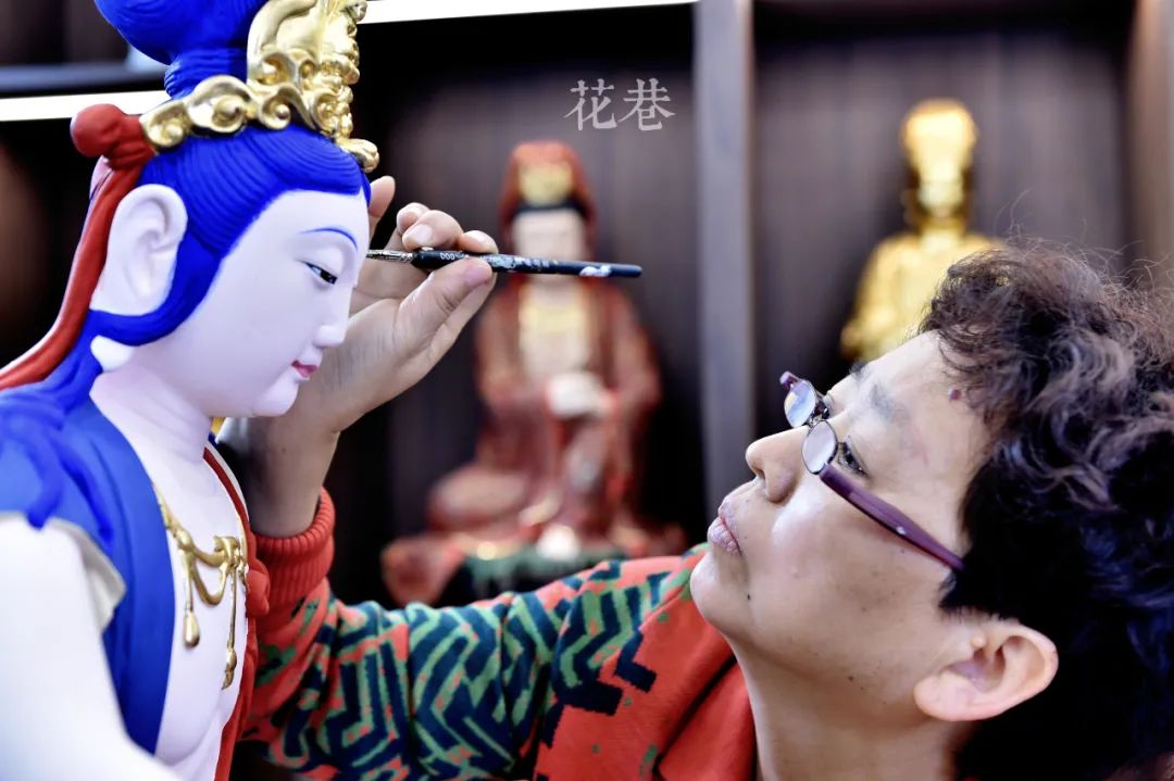 人间四月，油桐花开