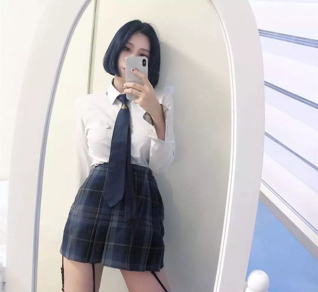 板栗色頭發(fā),板栗色頭發(fā)圖片