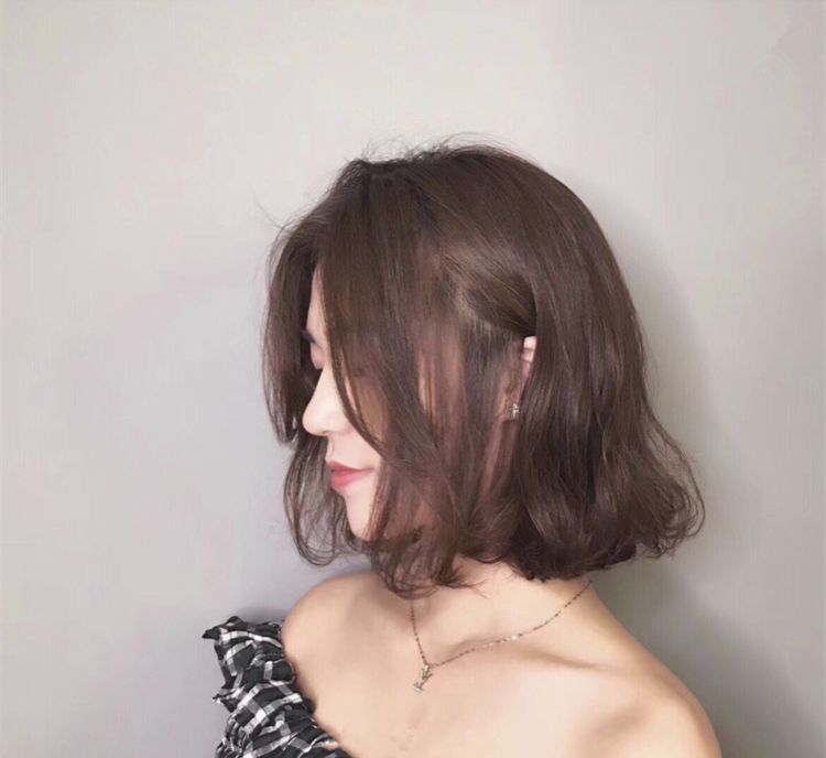 板栗色頭發(fā),板栗色頭發(fā)圖片