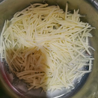 煎土豆餅,煎土豆餅怎么做