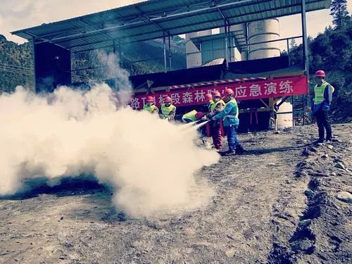 现场直击丨九（龙）石（棉）公路正加速建设！通车后，我州这处秘境或将开启升级模式