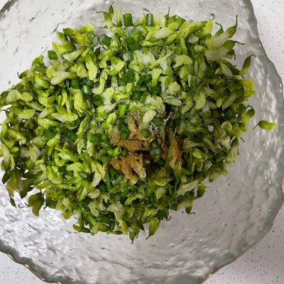 槐花餅怎么樣做最好吃,槐花餅怎么樣做最好吃視頻