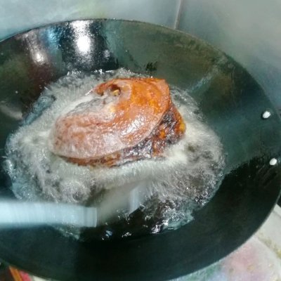 猪肘子的家常做法（分享简单快捷又好吃的猪肘子）