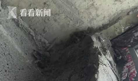 “霉花”朵朵开……交房才半年 外墙频频渗水！28名业主苦不堪言