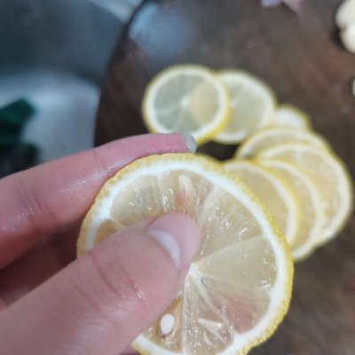 柴鱼怎么做好吃家常做法（手把手教你做酸汤柴鱼）