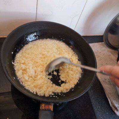 蒜泥龙虾做法步骤（小龙虾的好吃做法及营养功效）
