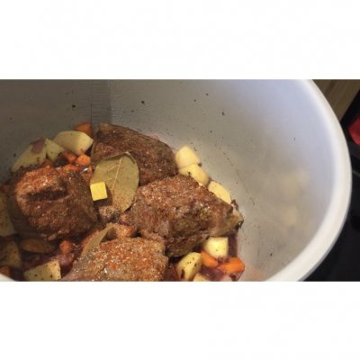 红酒炖牛肉（介绍高压锅怎么炖红酒炖牛肉）