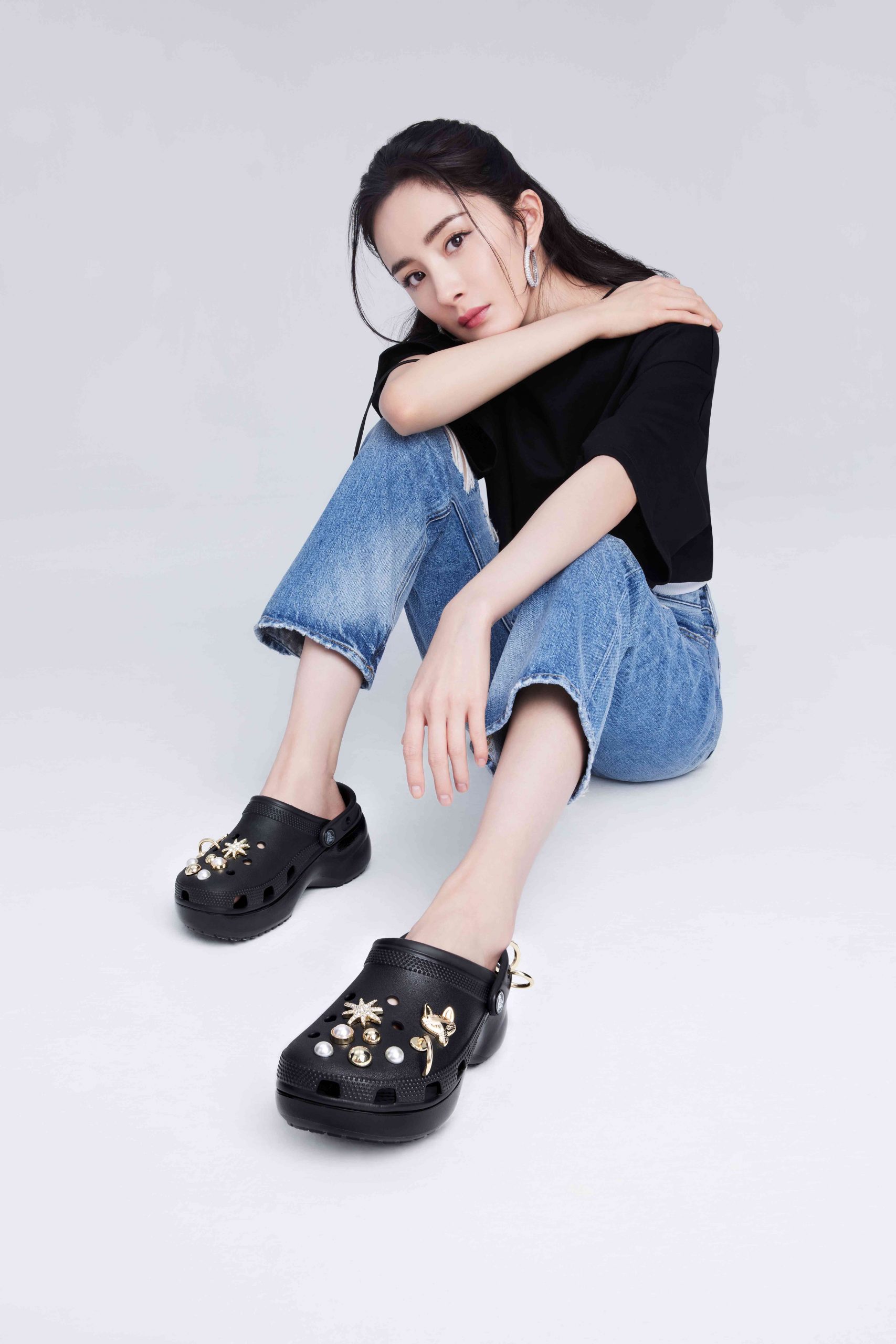 韩国香蕉牛奶变身甜蜜香氛,"杨幂风"洞洞鞋甜酷满满丨是日美好事物