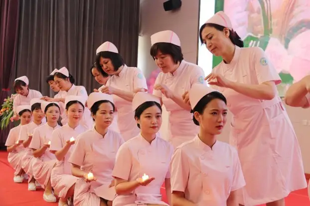 白衣天使的感人事迹（关于白衣天使的美篇）