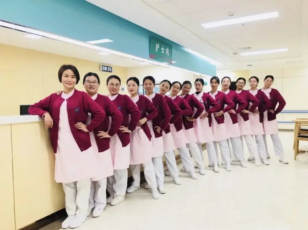 白衣天使的感人事迹（关于白衣天使的美篇）