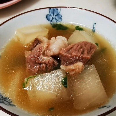 牛肉胡萝卜（8步教你轻松做出好喝的牛肉萝卜汤）