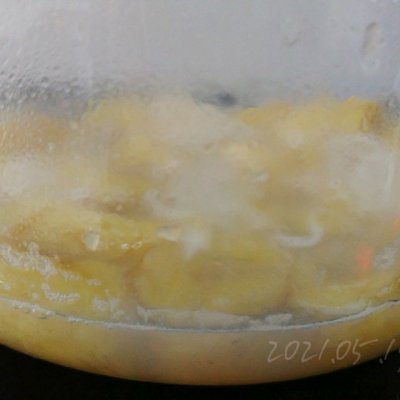 牛奶香蕉怎么做好喝（分享双味香蕉热牛奶做法）