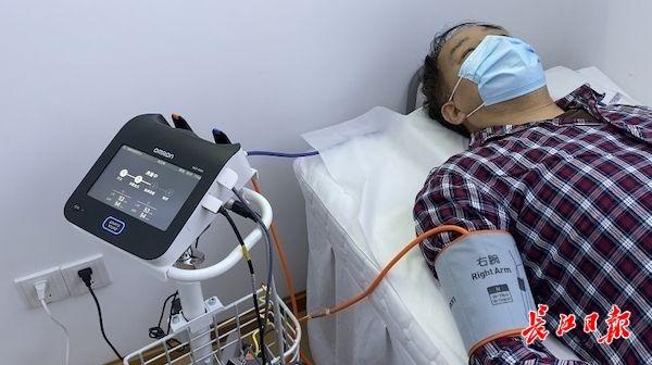 为市民提供慢性疾病分析管理，湖北首家MMC健康便利店进驻武汉